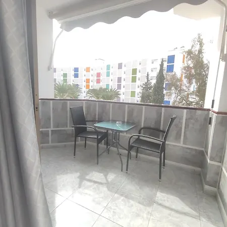 Vivienda Agaete Parque * 普拉亚戴尔雷安格莱斯